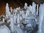 Jégbarlang