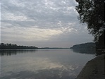 A szinte tükőrsíma Duna