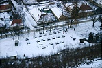 Parkoló és padok Parkoló és padok