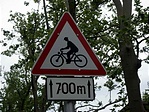 Veszélyes kalapos bicajosok! Hol?