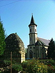 A katolikus templom.