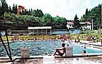 A Bánffy fürdő a 80-as években, háttérben a Dezső villa