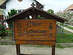A babamúzeum táblája