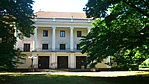 A zenepavilon szemből