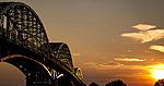 A híd naplementében