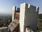 Vár