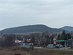 A Köves-bérc az ürömi körforgalom felől