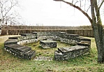382. Környe, Avas falu temploma (Árpád-kori körtemplom)