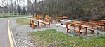 Pihenőhely a kerékpárút mellett
