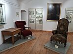 A kúria egyik szobája/kiállítóterme