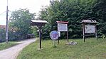Információs táblák. Pótjelszó a kerek tábla hátulján alulról