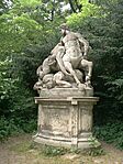 A park sűrűjében