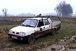 Az FSO (FOS) jól beragadt a sárba.
