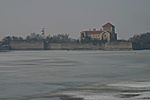 Vár