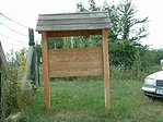 A tábla mutatja az utat a hegy felé
