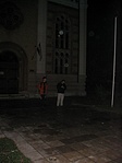 sötét alakok