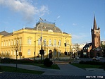 A zenepavilonnál