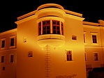 A vár by night