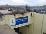 A jelszó a táblán van