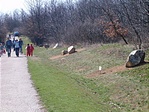 kövek
