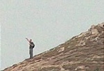 Mozo integet... (52x zoom. bocs. :)