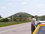 Lelcache a kilatot fotozza en meg Lelcache-t (a hegy meg rohog)