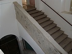 250 éves falépcső, barokk kőkorláttal