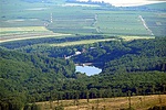 Tó a hegyről