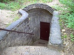 A barlang bejárata is be van zárva