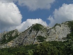 és lentről