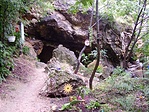 A Barlanglakás "udvara"