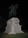 Sötét szobor sötétben