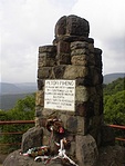Az emlékmű