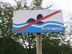 Kacsát úsztatni tilos?