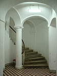 Belül