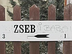 Zsebi baba lenyomta Sissyt