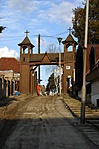 Melósok a bejáratnál