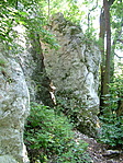 támaszkodó kő