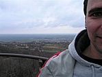 Fél-én, fél-ek