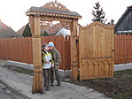 a "skanzen" bejáratánál