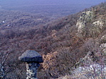 kilátás, kővel