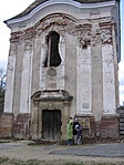A templomnál