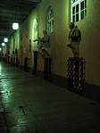 Nagyjaink oszlopcsarnokában