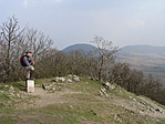 Távolban a Csúcs-hegy