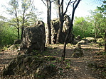 kövek