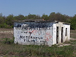 Motorozni tilos!!! (Vajh hányan tartják be?) Épp sikerült időben elugranunk egy csoport vadállat elől...