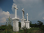 Három