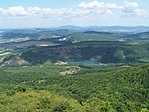 Kilátás a hasznosi várra és a víztározóra