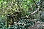Az első pont romjai