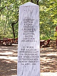 Elgondolkodtató síremlék